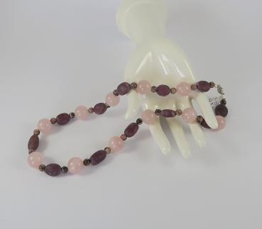Rosenquarz / Rubin Kette